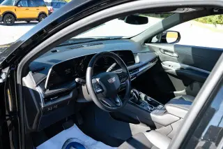 Cadillac XT4 2024 Premium Luxury, 4 puertas, Crossover