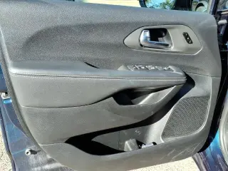 Chrysler Pacifica 2025 Select 4dr Mini-Van