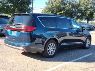Chrysler Pacifica 2025 Select 4dr Mini-Van