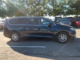 Chrysler Pacifica 2025 Select 4dr Mini-Van