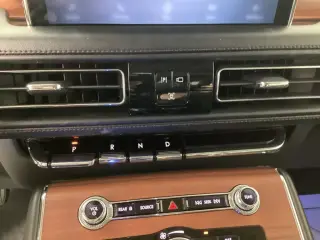 Lincoln Aviator 2023 AWD Reserve 4dr SUV