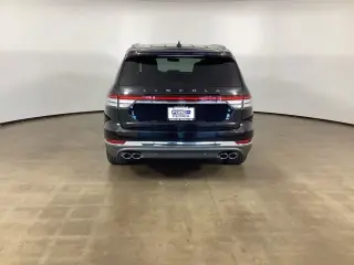 Lincoln Aviator 2023 AWD Reserve 4dr SUV