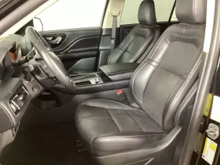 Lincoln Aviator 2023 AWD Reserve 4dr SUV