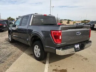 Ford F-150 2023 4x2 XLT 4 puertas SuperCrew 5.5 ft. SB