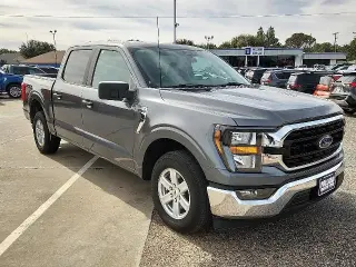 Ford F-150 2023 4x2 XLT 4 puertas SuperCrew 5.5 ft. SB