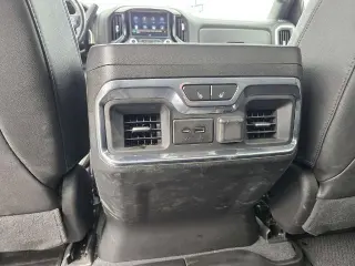 GMC Sierra 1500 2021 4x4 AT4 Cabina Crew Cab de 4 puertas 5.8 pies. SB