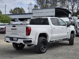 GMC Sierra 1500 2021 4x4 AT4 Cabina Crew Cab de 4 puertas 5.8 pies. SB