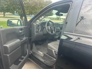 Chevrolet Silverado 1500 2020 4x4 Custom 4dr Crew Cab 5.8 ft. SB
