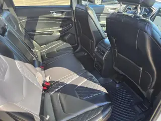 Ford Edge 2023 AWD Titanium 4dr Crossover
