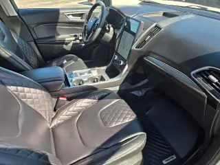 Ford Edge 2023 AWD Titanium 4dr Crossover