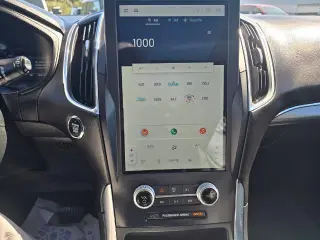 Ford Edge 2023 AWD Titanium 4dr Crossover