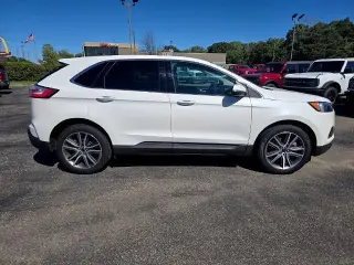 Ford Edge 2023 AWD Titanium 4dr Crossover