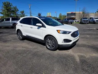 Ford Edge 2023 AWD Titanium 4dr Crossover