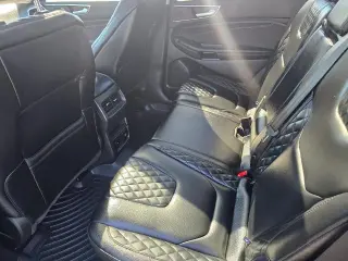 Ford Edge 2023 AWD Titanium 4dr Crossover
