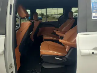 Chrysler Pacifica 2026 AWD Pinnacle 4dr Mini-Van