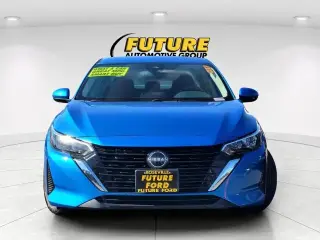 Nissan Sentra 2024 SV Sedán de 4 puertas