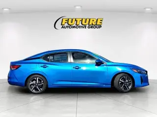Nissan Sentra 2024 SV Sedán de 4 puertas