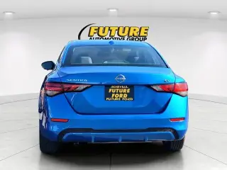 Nissan Sentra 2024 SV Sedán de 4 puertas