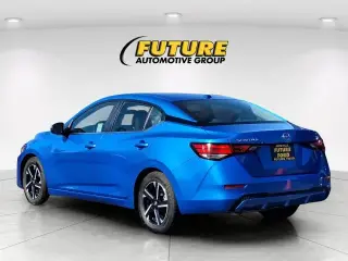 Nissan Sentra 2024 SV Sedán de 4 puertas