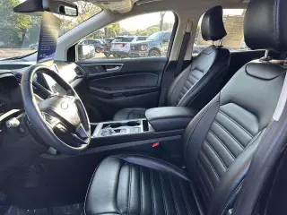 Ford Edge 2024 con tracción en las ruedas AWD SEL de cuatro puertas SUV