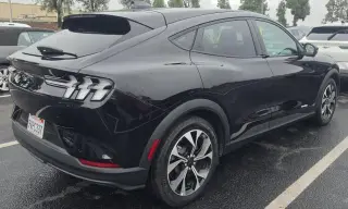 Ford Mustang Mach-E 2025 Select 4dr SUV