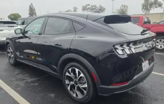 Ford Mustang Mach-E 2025 Select 4dr SUV