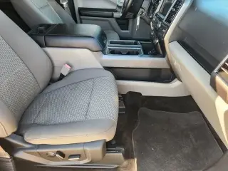 Ford F-150 2018 4x4 XLT 4dr SuperCrew 5.5 ft. SB