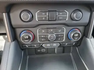 Chevrolet Tahoe 2023 4x4 LT 4dr SUV
