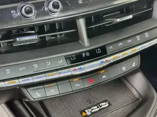 Cadillac CT4 2022 Premium Luxury 4dr Sedán