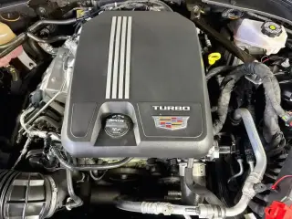 Cadillac CT4 2022 Premium Luxury 4dr Sedán