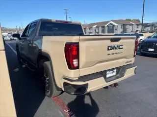 GMC Sierra 1500 2023 4x2 Elevation 4puertas Crew Cab 1.8 m