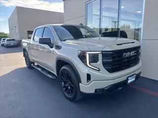 GMC Sierra 1500 2023 4x2 Elevation 4puertas Crew Cab 1.8 m