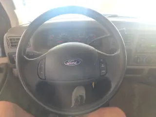 Ford F-250 Super Duty 2003 4dr SuperCab XL 4WD SB