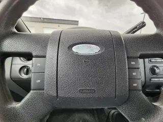 Ford F-150 2007 XL 2dr Regular Cab 4x4 Styleside 6.5 ft. SB