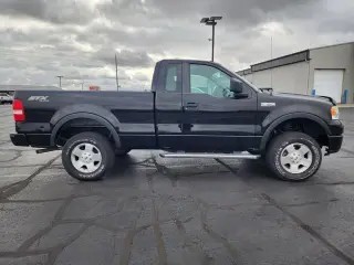 Ford F-150 2007 XL 2dr Regular Cab 4x4 Styleside 6.5 ft. SB