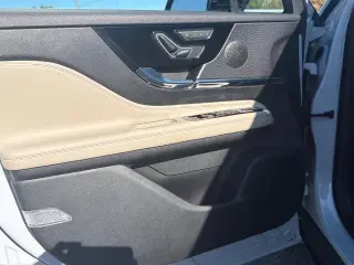 Lincoln Corsair 2026 AWD Premiere 4dr SUV