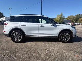 Lincoln Corsair 2026 AWD Premiere 4dr SUV