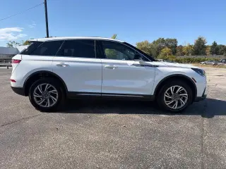 Lincoln Corsair 2023 Estándar 4puertas SUV
