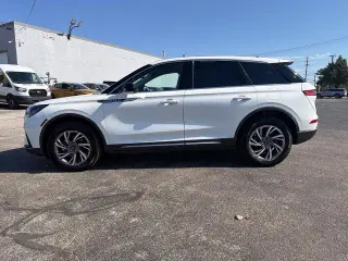 Lincoln Corsair 2023 Estándar 4puertas SUV