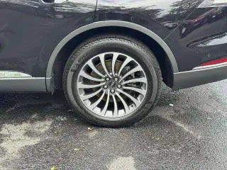 Lincoln Aviator 2023 AWD Reserve 4dr SUV