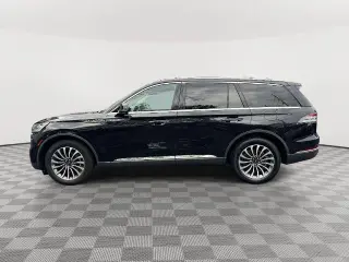 Lincoln Aviator 2023 AWD Reserve 4dr SUV