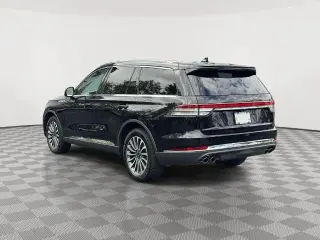 Lincoln Aviator 2023 AWD Reserve 4dr SUV