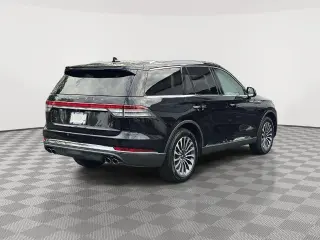 Lincoln Aviator 2023 AWD Reserve 4dr SUV