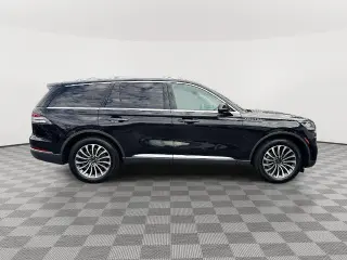Lincoln Aviator 2023 AWD Reserve 4dr SUV