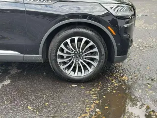 Lincoln Aviator 2023 AWD Reserve 4dr SUV