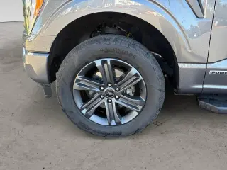 Ford F-150 2023 4x4 XLT 4dr SuperCrew 5.5 ft. SB