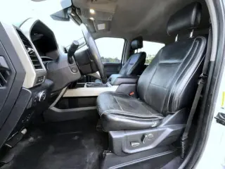 Ford F-350 Super Duty 2019 4x4 Lariat 4dr Crew Cab 6.8 ft. SB SRW Pickup