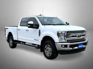Ford F-350 Super Duty 2019 4x4 Lariat 4dr Crew Cab 6.8 ft. SB SRW Pickup