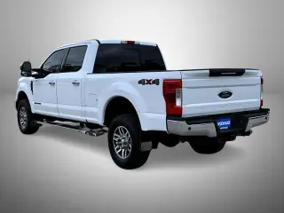 Ford F-350 Super Duty 2019 4x4 Lariat 4dr Crew Cab 6.8 ft. SB SRW Pickup