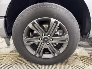 Ford F-150 2023 4x4 XLT 4puertas SuperCrew 5.5 pies SB